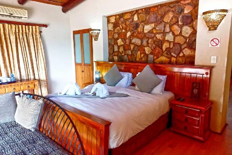 /uploads/africa-listings/gallery/thumbs/LaMontagneGuestLodge-lamonnew5-jpg-Gallery-2025-01-25.jpg