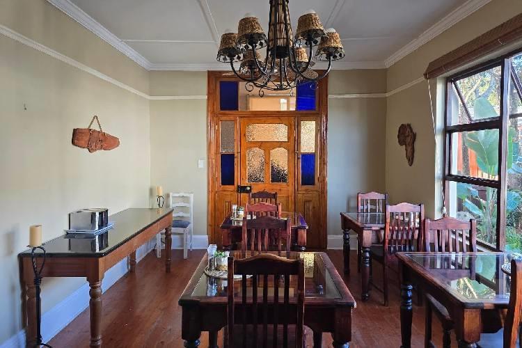 /uploads/africa-listings/gallery/thumbs/RoyalGuestHouse-PortAlfred-royal8-jpg-Gallery-2026-01-27.jpg