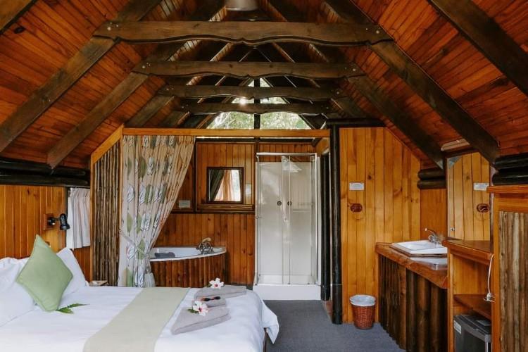 /uploads/africa-listings/gallery/thumbs/TsitsikammaLodgeandSpa-Wes-Kaap--ts4-jpg-Gallery-2024-07-03.jpg